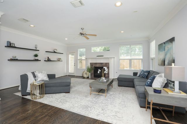 4256 Childress Street, Houston, TX 77005