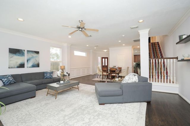 4256 Childress Street, Houston, TX 77005