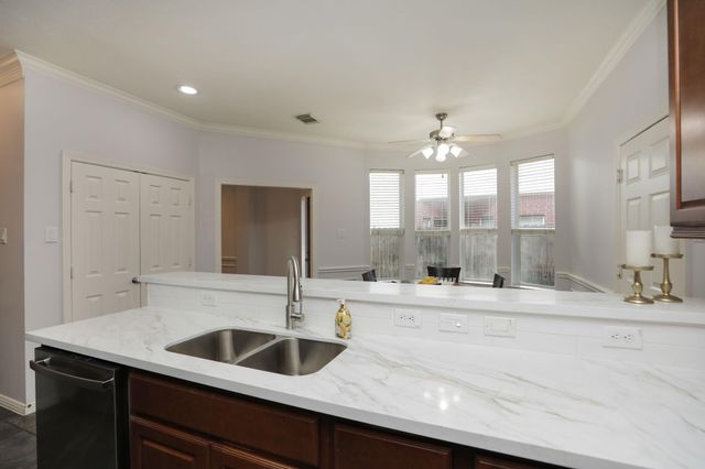 4256 Childress Street, Houston, TX 77005