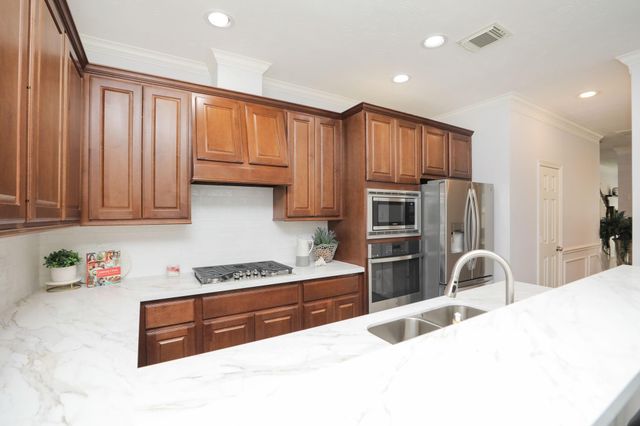 4256 Childress Street, Houston, TX 77005