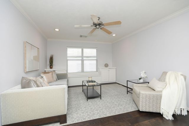 4256 Childress Street, Houston, TX 77005