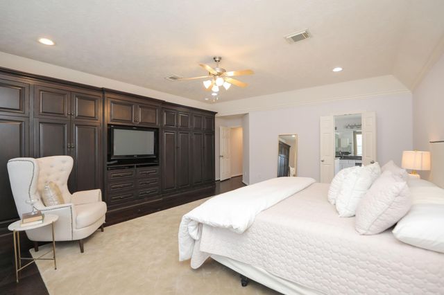 4256 Childress Street, Houston, TX 77005