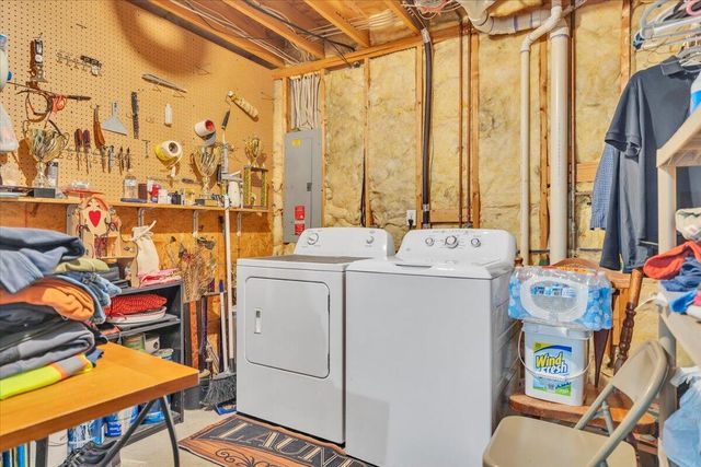 4751 Westvale RD NE, Roanoke, VA 24019