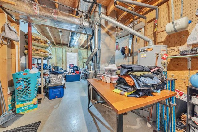 4751 Westvale RD NE, Roanoke, VA 24019