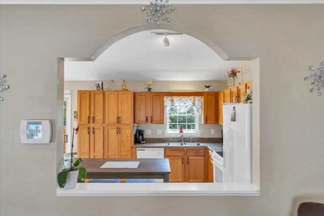 4751 Westvale RD NE, Roanoke, VA 24019