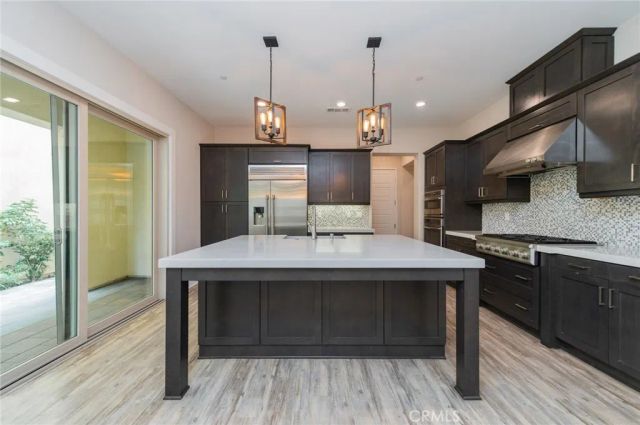 123 Stellar, Irvine, CA 92618