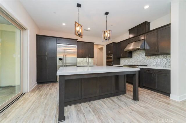 123 Stellar, Irvine, CA 92618