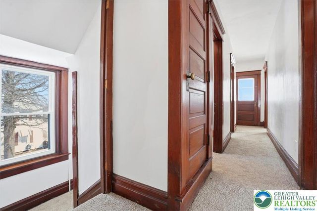 3756 West Walnut, South Whitehall Twp, PA 18104