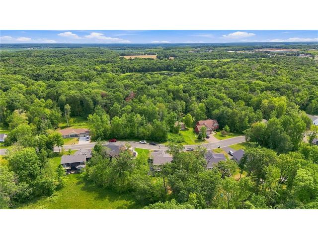 425 Knollwood Avenue, Saint Croix Falls, WI 54024