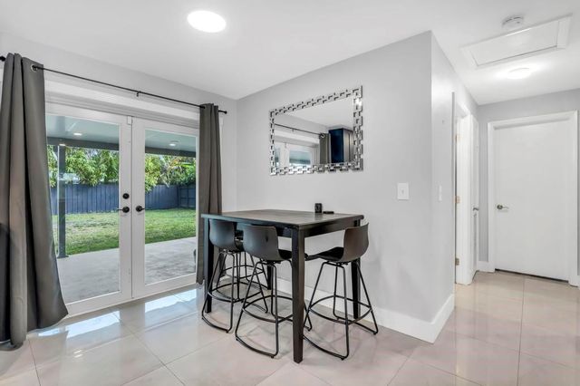 5070 SW 94 Terrace, Cooper City, FL 33328