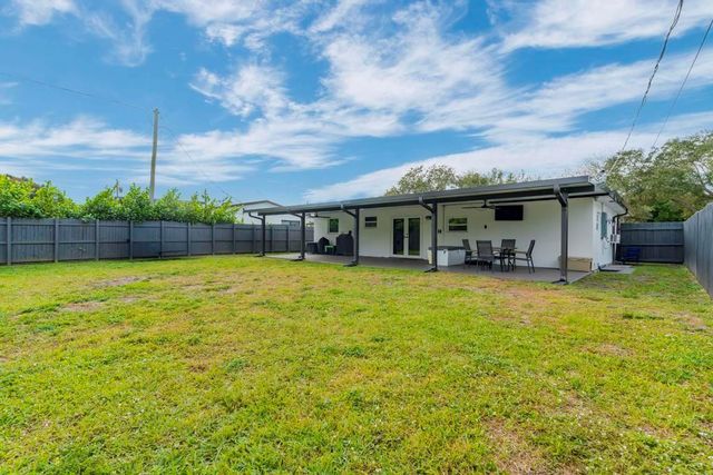 5070 SW 94 Terrace, Cooper City, FL 33328