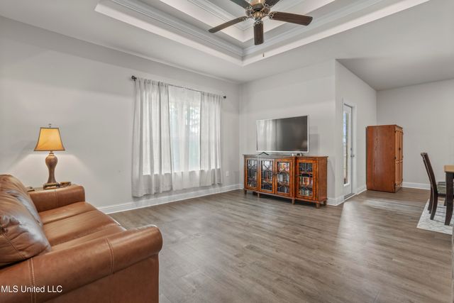 5529 Overland Drive, Biloxi, MS 39532