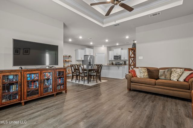 5529 Overland Drive, Biloxi, MS 39532