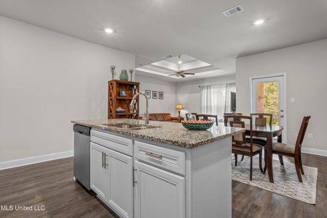 5529 Overland Drive, Biloxi, MS 39532