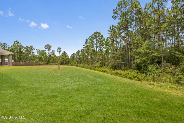 5529 Overland Drive, Biloxi, MS 39532