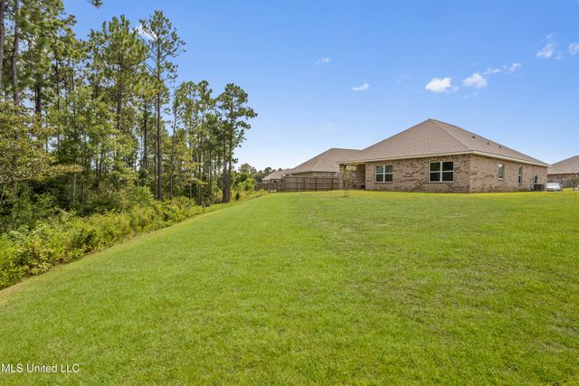 5529 Overland Drive, Biloxi, MS 39532