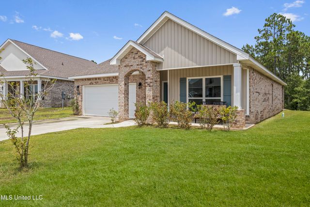 5529 Overland Drive, Biloxi, MS 39532