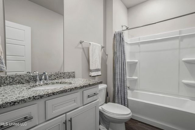 5529 Overland Drive, Biloxi, MS 39532