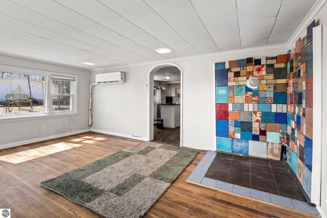 510 S Three Mile Road, Traverse City, MI 49696