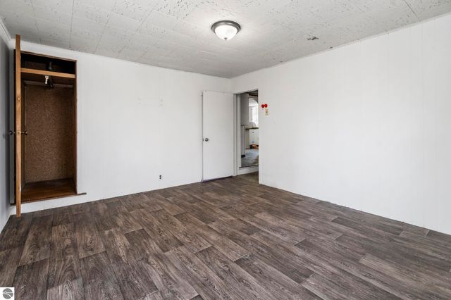 510 S Three Mile Road, Traverse City, MI 49696