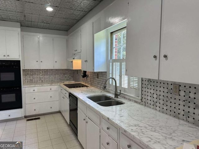 105 Ole Hickory Trail, Carrollton, GA 30117