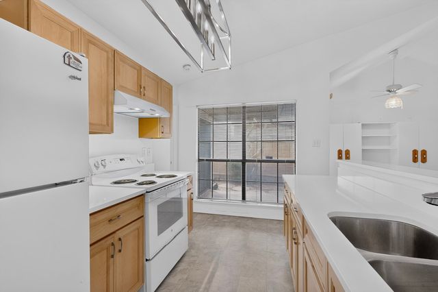 4625 Nervin Street, The Colony, TX 75056
