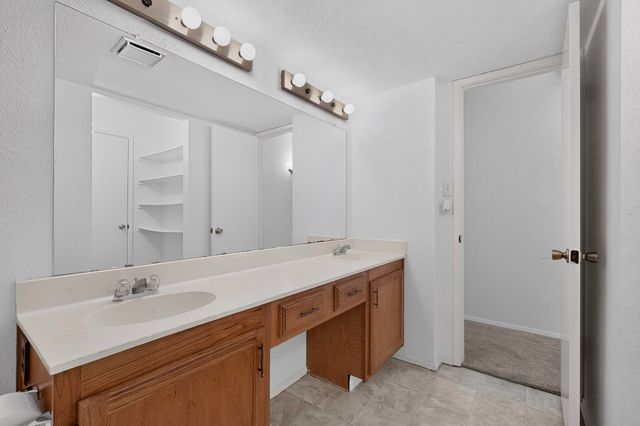 4625 Nervin Street, The Colony, TX 75056