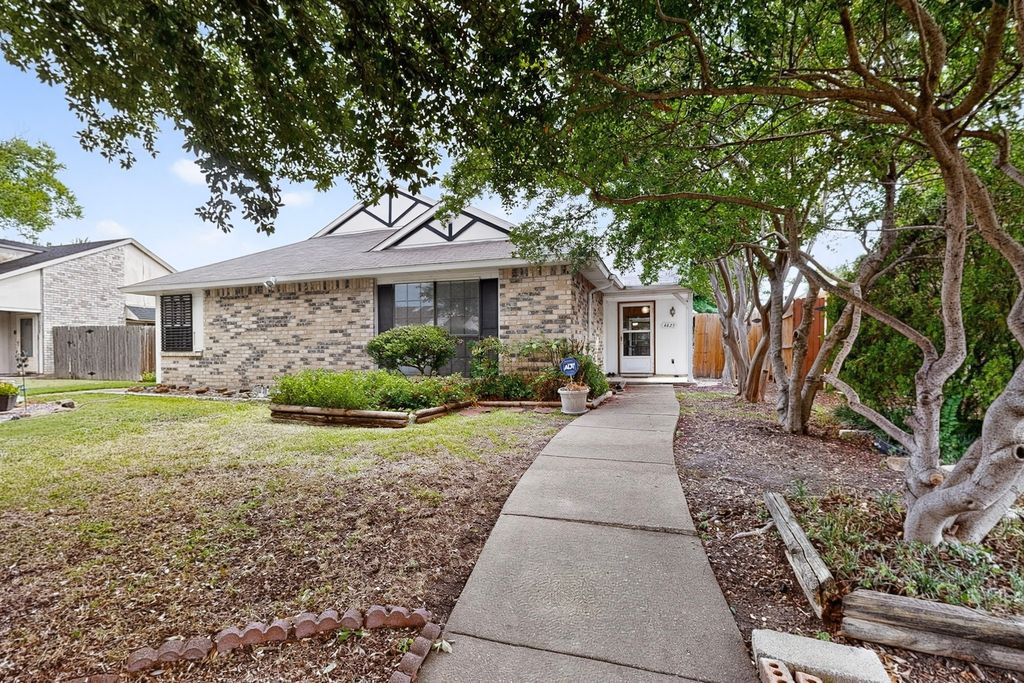4625 Nervin Street, The Colony, TX 75056