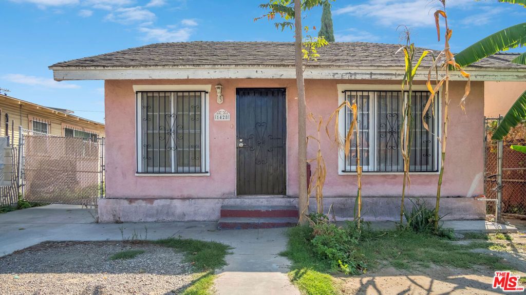 1428 W 54th Street, Los Angeles, CA 90062 — photo 2