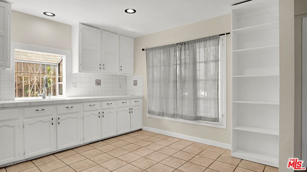 1428 W 54th Street, Los Angeles, CA 90062 — photo 5