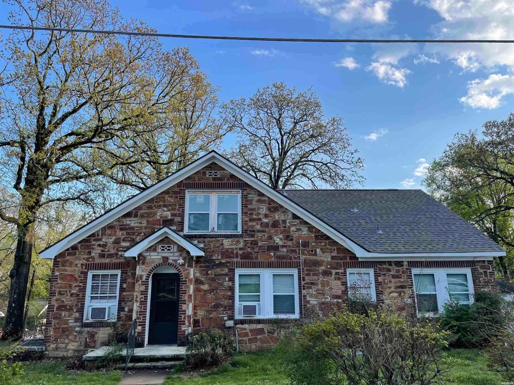 300 Main Street, Hot Springs, AR 71901