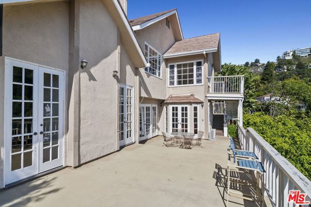 1478 Sunset Plaza Drive, Los Angeles, CA 90069