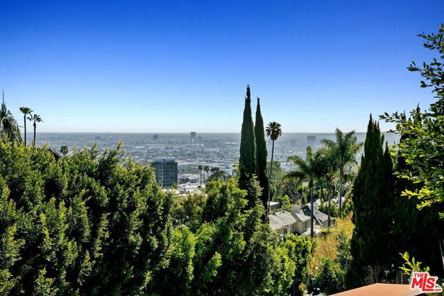 1478 Sunset Plaza Drive, Los Angeles, CA 90069