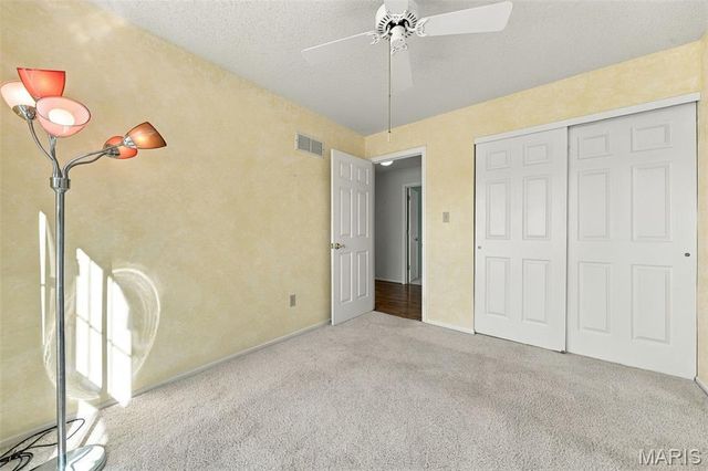 884 Chestnut Oak Drive, St Charles, MO 63303