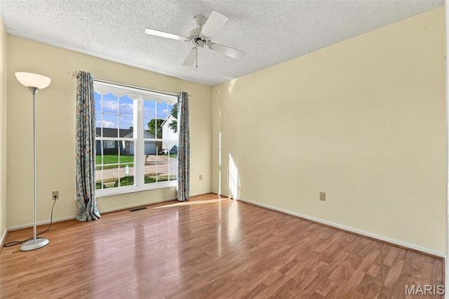 884 Chestnut Oak Drive, St Charles, MO 63303