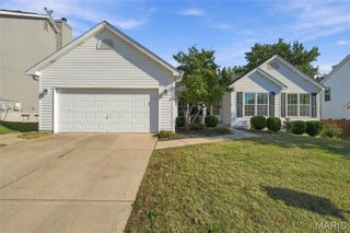 884 Chestnut Oak Drive, St Charles, MO 63303