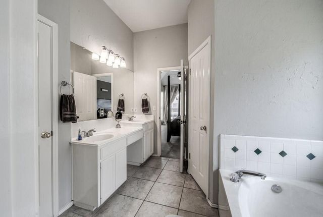 509 Dusty Leather CT, Pflugerville, TX 78660