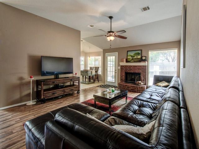 509 Dusty Leather CT, Pflugerville, TX 78660