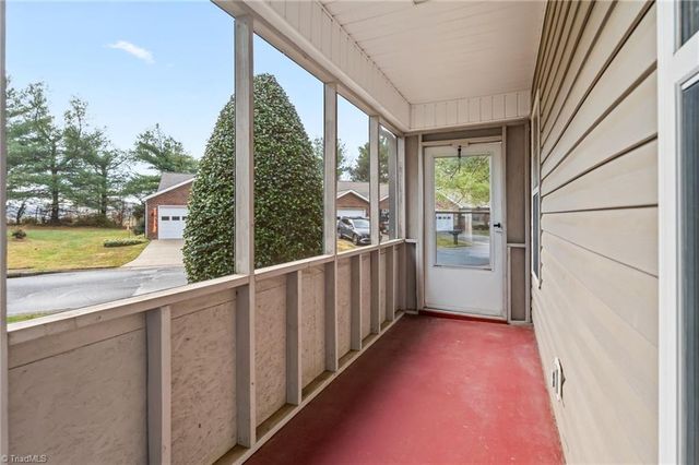 166 Wyndham Court, High Point, NC 27265