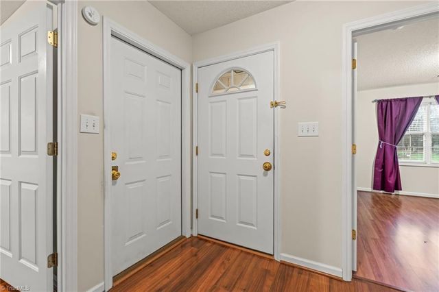 166 Wyndham Court, High Point, NC 27265