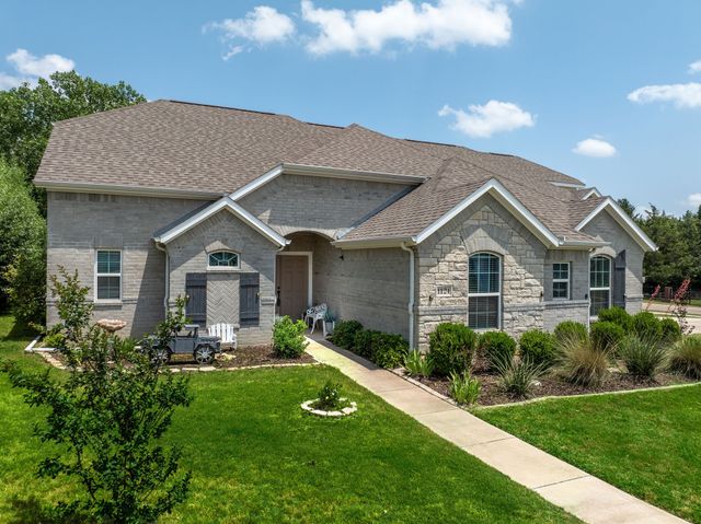 1124 Wishing Well Court, Cedar Hill, TX 75104
