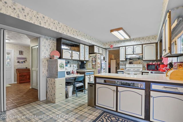 2306 Bollman Drive, Lansing, MI 48917