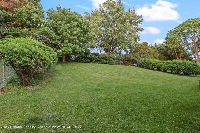 2306 Bollman Drive, Lansing, MI 48917