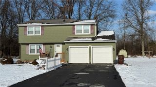 392 Earl Drive NW, Warren, OH 44483