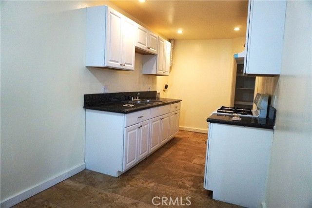 10553 Poplar Street, Loma Linda, CA 92354