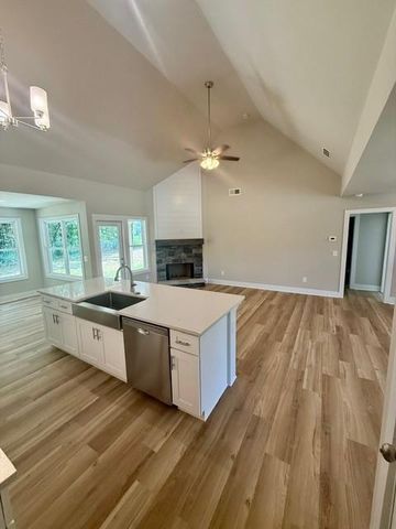 629 SR-136-Connector, Talking Rock, GA 30175