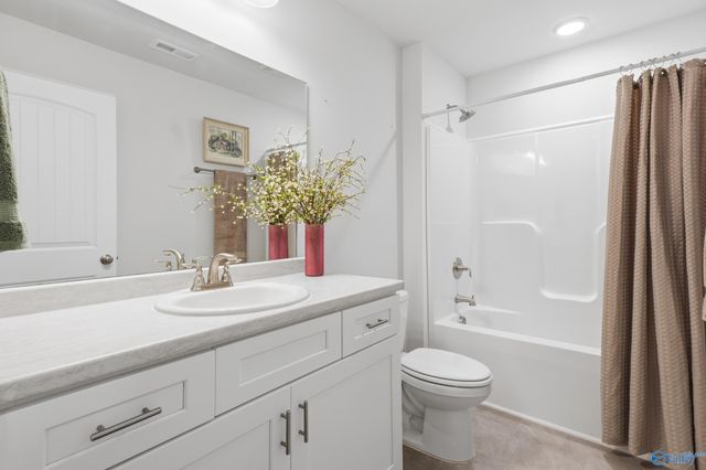15423 Lapwing Cove, Athens, AL 35611