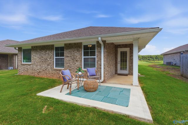 15423 Lapwing Cove, Athens, AL 35611