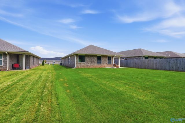 15423 Lapwing Cove, Athens, AL 35611
