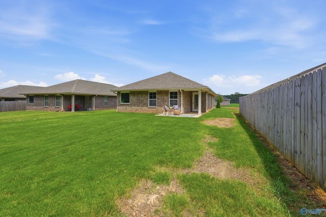 15423 Lapwing Cove, Athens, AL 35611
